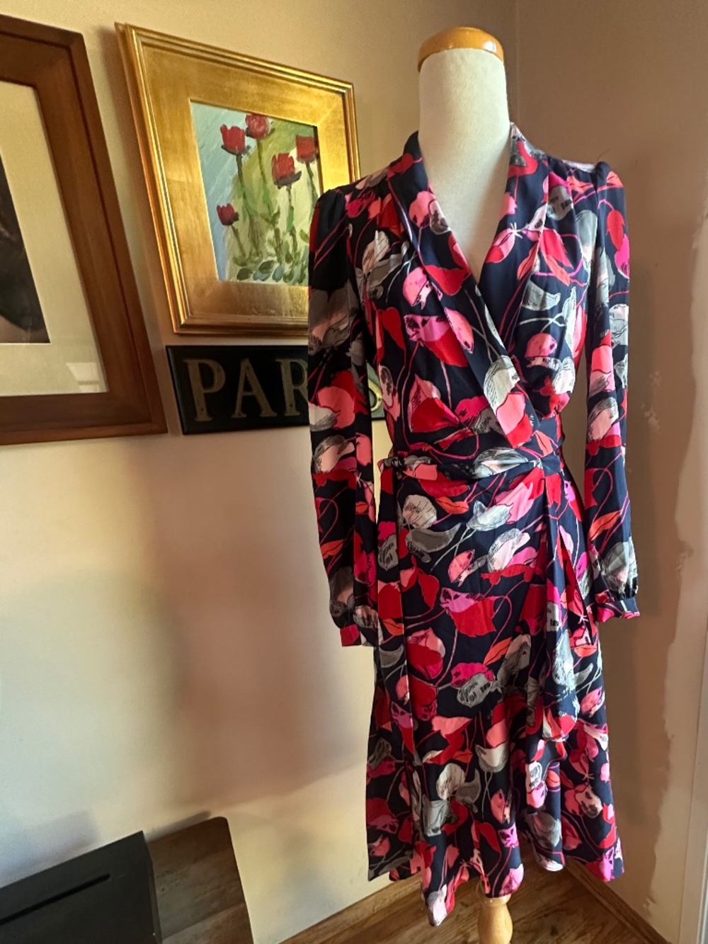 Like New Diane Von Furstenberg Carla Floral Silk Wrap Dress